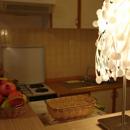13180a Apartment Supetar