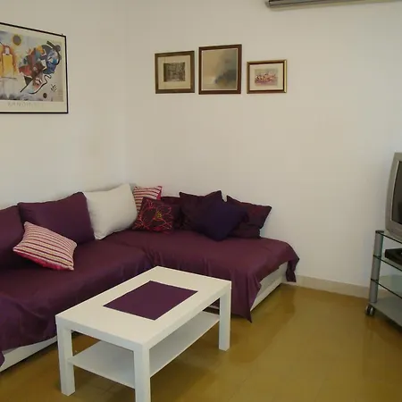 13180a Apartment Supetar